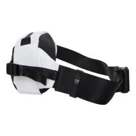 Bolsa de cintura na moda “Black White”