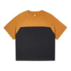 Camiseta com estampa gráfica Shapes Triangle Raglan Tamanhos asiáticos “Dark Soba”