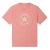 Camiseta Go-To Chuck Taylor All Star Patch de corte padrão Tamanhos asiáticos “Rosa”