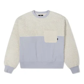Camisola de gola redonda em lã de carneiro com costuras, com capuz, em branco leite Camisola de gola redonda em lã de carneiro com costuras, com capuz, em branco leite