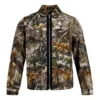 Casaco com estampa de camuflagem em toda a superfície