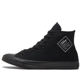 Chuck Taylor All Star com remendos “Preto Branco”