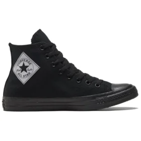 Chuck Taylor All Star com remendos “Preto Branco”