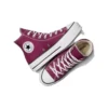 Chuck Taylor All Star com sola elevada e cano alto “Legend Berry”