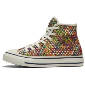 Chuck Taylor All Star com tecido multicolorido