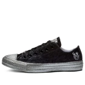 Converse x Miley Cyrus Chuck Taylor All Star Ox “Black” Converse x Miley Cyrus Chuck Taylor All Star Ox “Black”