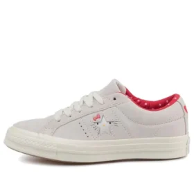Hello Kitty x One Star Suede Low Top “Branco”