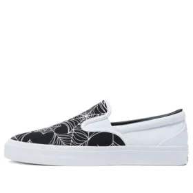 One Star CC Pro Slip “Webs and Spiders – Branco Preto”
