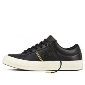 Sapatos One Star OX “Preto/Branco” em couro