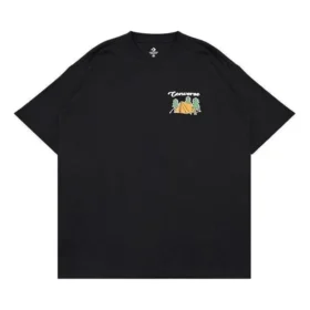 T-shirt com estampado Outdoor Tamanhos asiáticos “Preto” T-shirt com estampado Outdoor Tamanhos asiáticos “Preto”