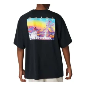 T-shirt com gráfico Inverted Desert Tamanhos asiáticos “Preto” T-shirt com gráfico Inverted Desert Tamanhos asiáticos “Preto”