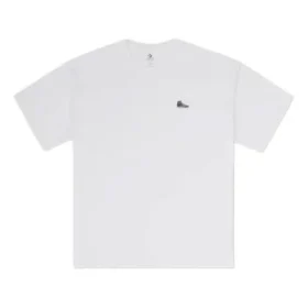 T-shirt com patch de ténis solto Tamanhos asiáticos “Branco” T-shirt com patch de ténis solto Tamanhos asiáticos “Branco”