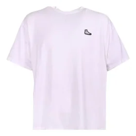 T-shirt com patch Go-To Sneaker Tamanhos asiáticos “Branco” T-shirt com patch Go-To Sneaker Tamanhos asiáticos “Branco”
