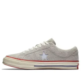 Undefeated x One Star Suede Low “Branco”